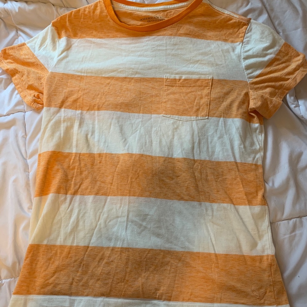 American eagle t shirt